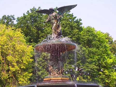 NY-Central_Park_Angel_Fountain-06.JPG