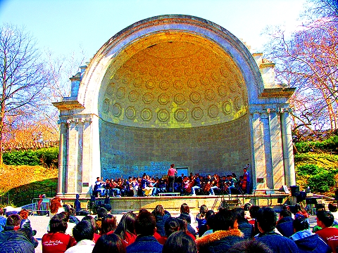 NY-Central_Park_Bandshell-Patriotic_Pops_Concert-Spring_2008-11.JPG