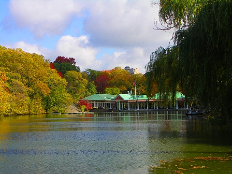NY-Central_Park_Boathouse-Autumn_2006-03.jpg
