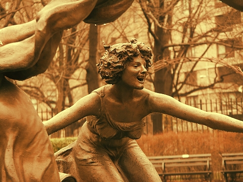 NY-Central_Park_Conservatory-Three_Girls_Fountain-07.jpg