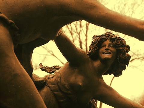 NY-Central_Park_Conservatory-Three_Girls_Fountain-08.jpg