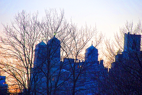 NY-Central_Park_Reservoir-City_Skyline-Joggers-13.JPG