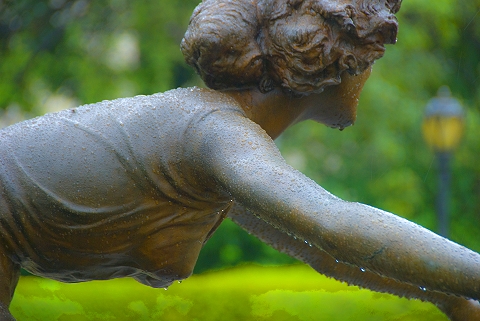 NY-Central_Park-Statues_at_Conservatory_Gardens-06.jpg