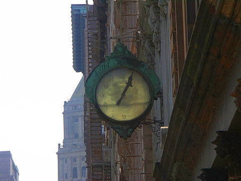NY-Chambers_Street_Area_Clock-01.jpg