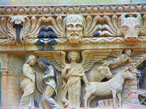 NY-Chelsea-gargoyles_and_statues-10.JPG