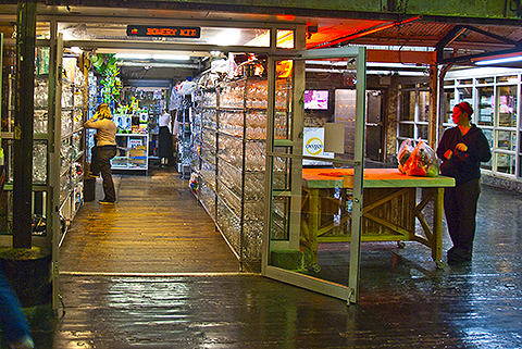 NY-Chelsea_Market-09-People_Watching.jpg