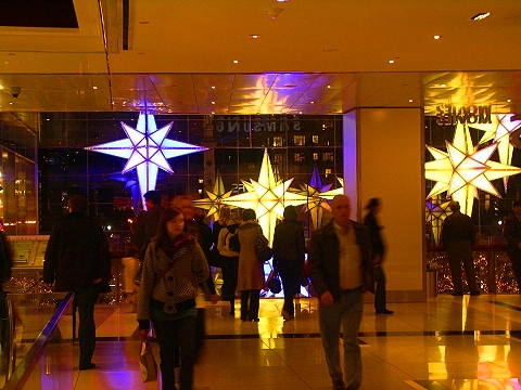 NY-Christmas_Lights_at_Time_Warner_Center-07.JPG
