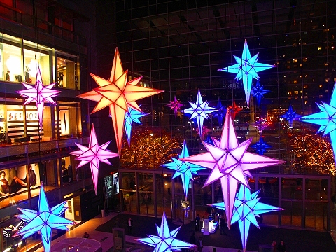 NY-Christmas_Lights_at_Time_Warner_Center-10.JPG
