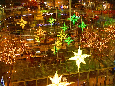 NY-Christmas_Lights_at_Time_Warner_Center-25.JPG