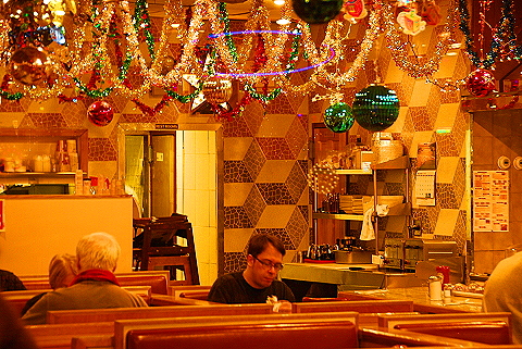 NY-Christmas_Windows_on_Amsterdam_Avenue-0102.JPG