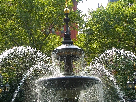 NY- City_Hall_Park-12.JPG