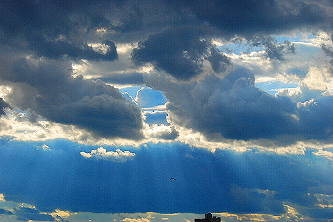 NY-Clouds_over_The_Hudson_River-1.JPG