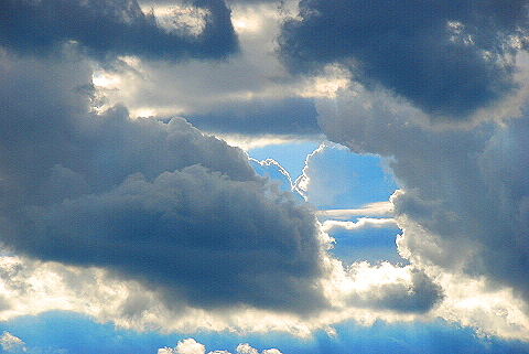 NY-Clouds_over_The_Hudson_River-3.JPG