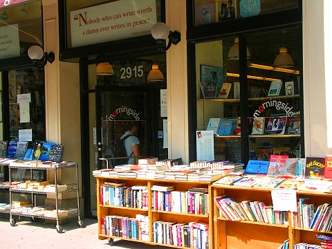 NY-Columbia_University-14-Morningside_Bookshop.JPG