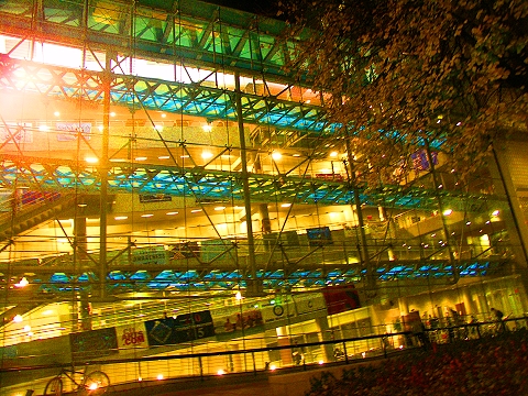 NY-Columbia_University-Alfred_Lerner_Hall-nightshots-02.jpg