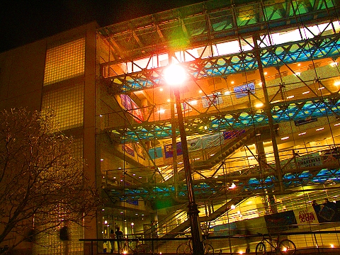 NY-Columbia_University-Alfred_Lerner_Hall-nightshots-05.jpg