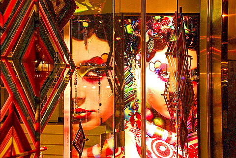 NY-Columbus_Ave-Windows-02-MAC_Cosmetics.JPG