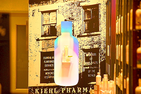 NY-Columbus_Ave-Windows-06-Kiehl_Pharmacy.JPG