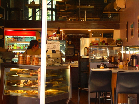 NY-Columbus_Ave_Windows-20-Cafe_Saint_Honore.JPG