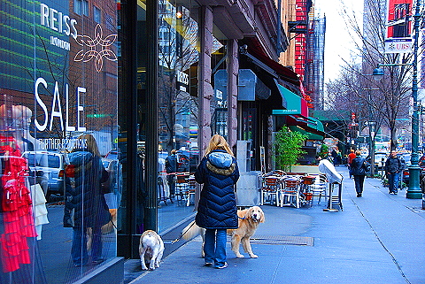 NY-Columbus_Avenue_People_Watching-04.JPG