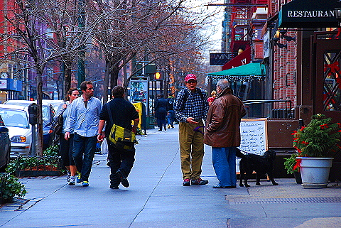 NY-Columbus_Avenue_People_Watching-06.JPG
