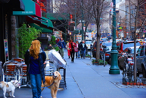NY-Columbus_Avenue_People_Watching-08.JPG
