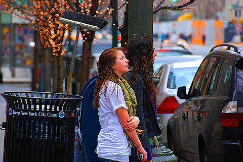 NY-Columbus_Avenue_People_Watching-21.JPG