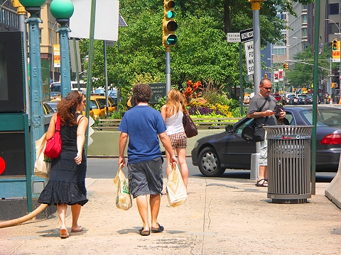NY-Columbus_Circle_Fountain-01.JPG