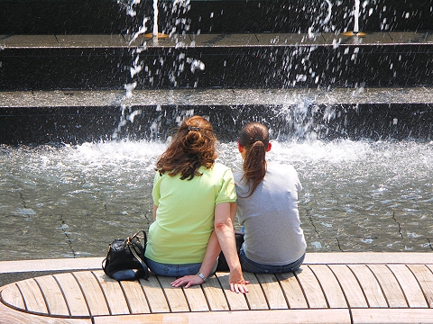 NY-Columbus_Circle_Fountain-08.JPG