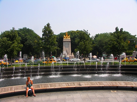 NY-Columbus_Circle_Fountain-18.JPG