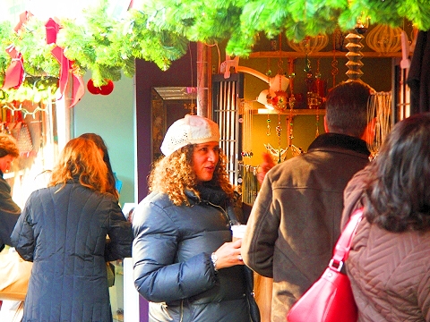 NY-Columbus_Circle_Holiday_Market-2007-13.JPG
