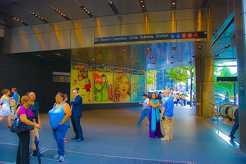 NY-Columbus_Circle-Time_Warner_Center-People-01.jpg