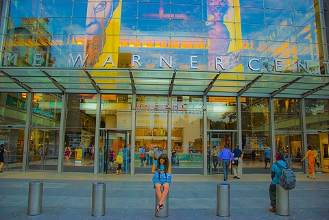 NY-Columbus_Circle-Time_Warner_Center-People-17.jpg
