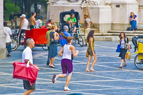 NY-Columbus_Circle-Time_Warner_Center-People-29.jpg