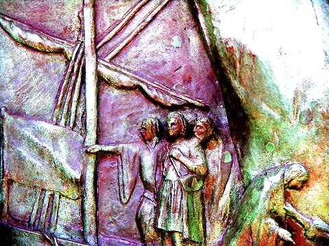 NY-Columbus_Monument-Gaetano_Russo-1892-04.JPG