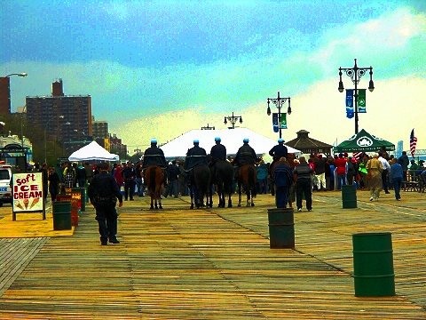 NY-Coney_Island_Boardwalk-16.JPG