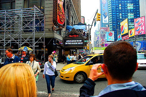 NY-Donald_Trump_Stops_Traffic_in_Time_Square-01.JPG
