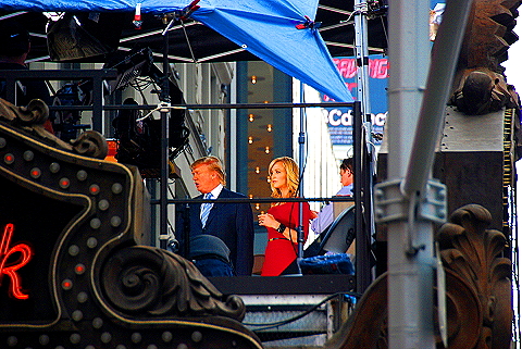 NY-Donald_Trump_Stops_Traffic_in_Time_Square-13.JPG