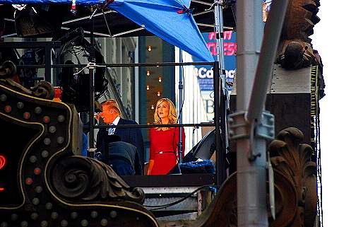 NY-Donald_Trump_Stops_Traffic_in_Time_Square-14.JPG