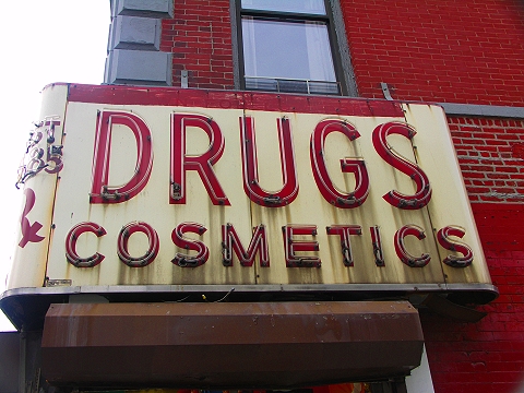 NY-East_Greenwich_Village-Storefronts_and_Signs-13.JPG