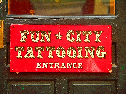 NY-East_Village-34-Fun_City_Tattooing.JPG