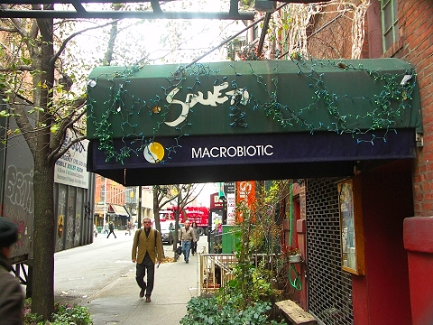 NY-Eastside-East_13th_Street-08.JPG