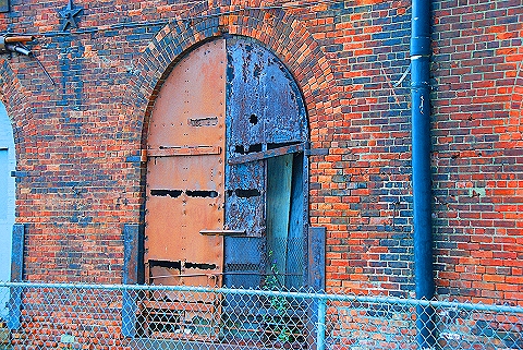 NY-Empire-Fulton_Ferry_Park-DUMBO-Brooklyn-15.JPG