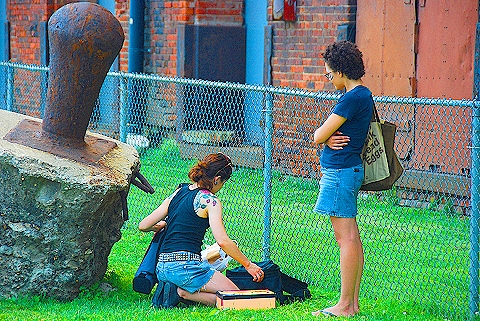 NY-Empire-Fulton_Ferry_Park-DUMBO-Brooklyn-17.JPG