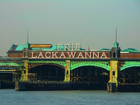 ny_erie_lackawanna_terminal_on_ny_harbor_719.jpg