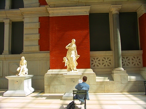 NY-European_Sculpture_Court- Metropolitan_Museum_of_Art-14.JPG
