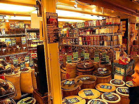 NY-Fairway_at_Thanksgiving_74th_and_Broadway-06.JPG