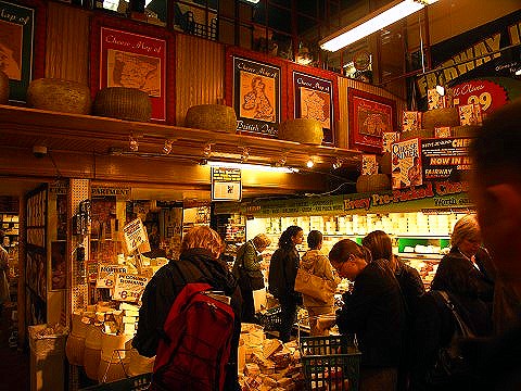 NY-Fairway_at_Thanksgiving_74th_and_Broadway-08.JPG