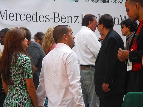 NY-Fashion_Week_2007-Bryant_Park23.JPG