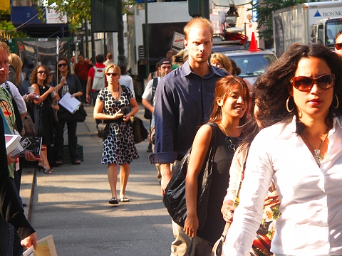 NY-Fashion_Week_2007-Bryant_Park29.JPG